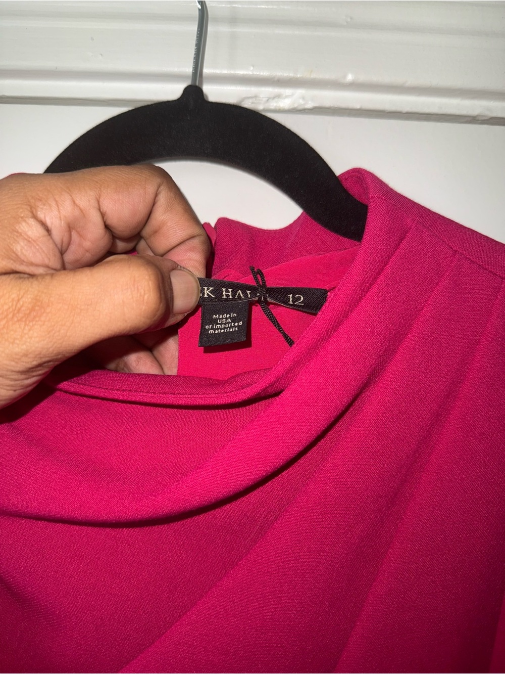 Black Halo Fuchsia Sleeveless Sheath Dress - Picture 5 of 6